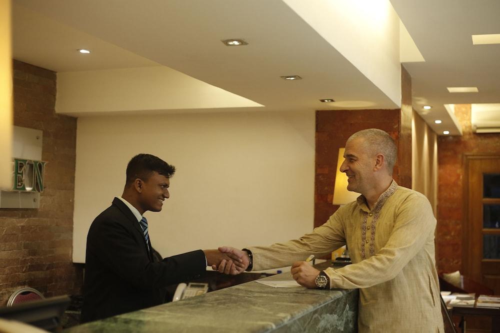 Hotel Swiss Garden Dhaka Bagian luar foto
