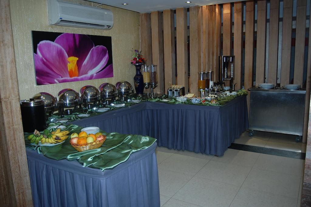 Hotel Swiss Garden Dhaka Bagian luar foto