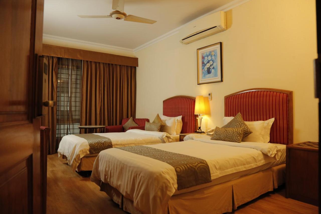Hotel Swiss Garden Dhaka Bagian luar foto
